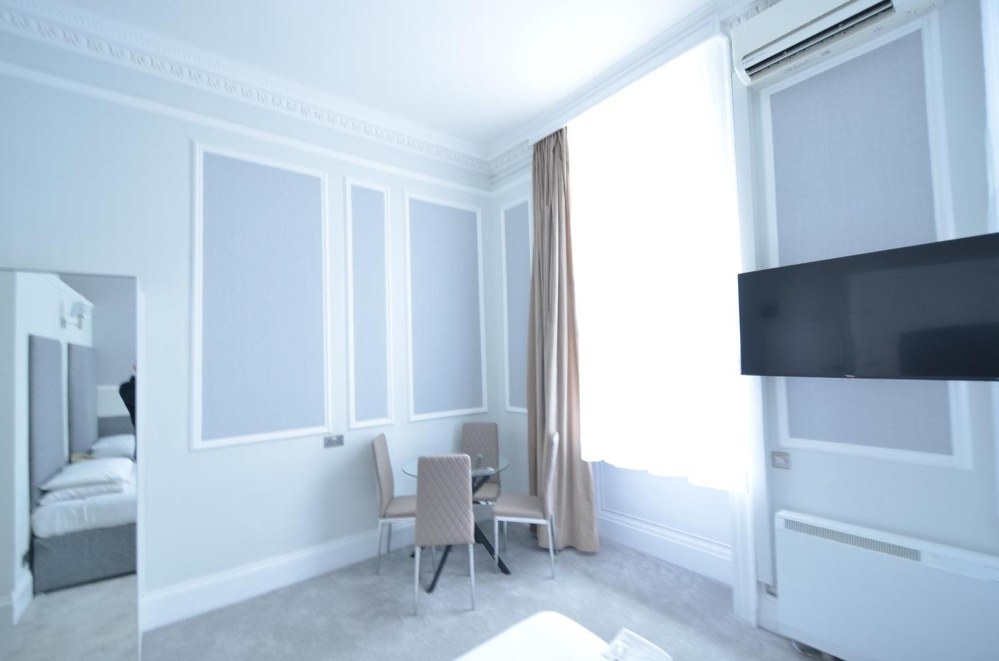 Amber Residence Hotel-Suites London Room photo