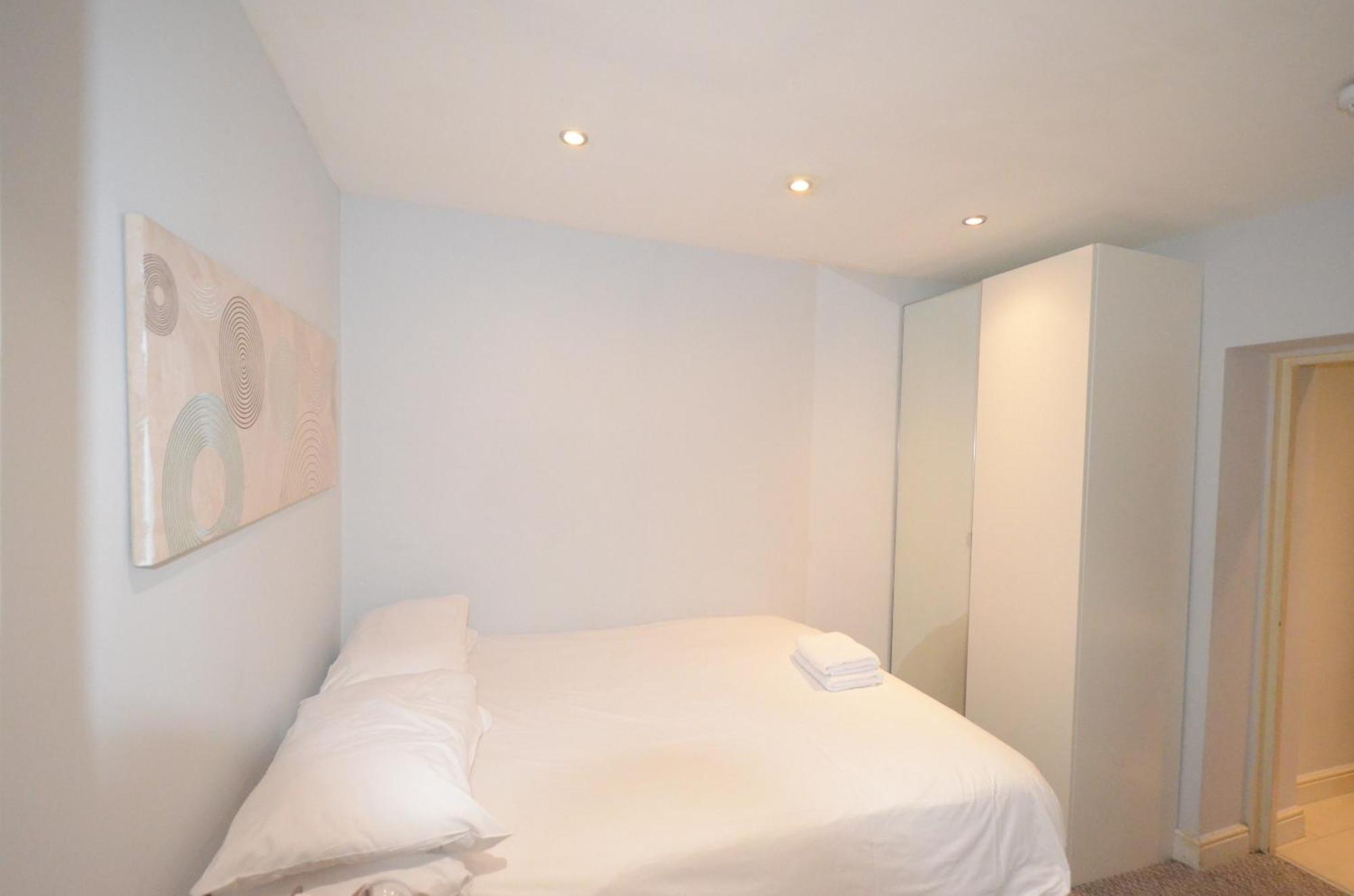 Amber Residence Hotel-Suites London Exterior photo