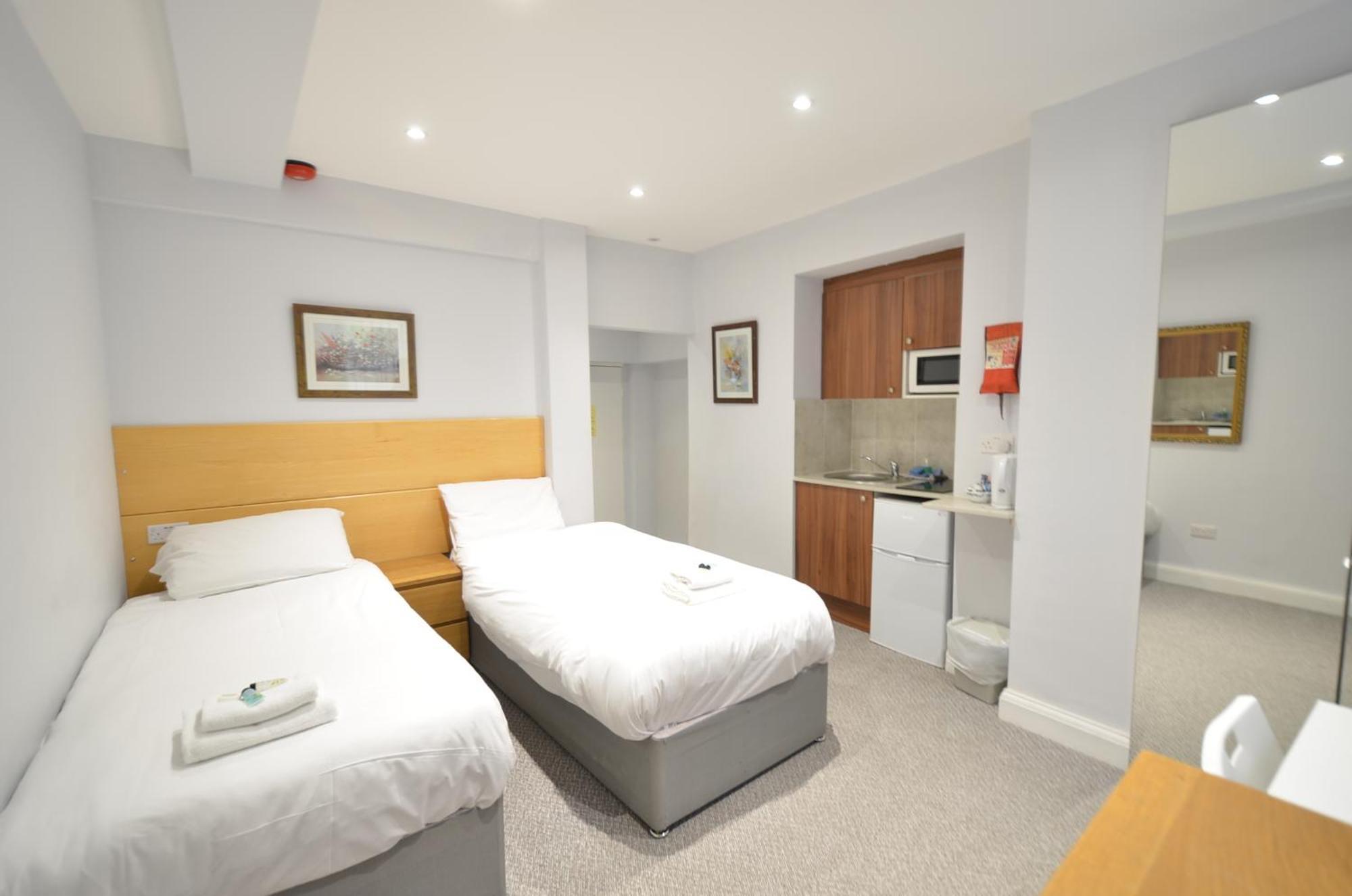 Amber Residence Hotel-Suites London Exterior photo