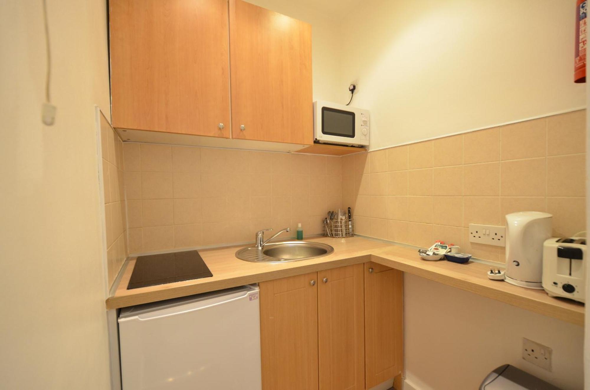 Amber Residence Hotel-Suites London Room photo